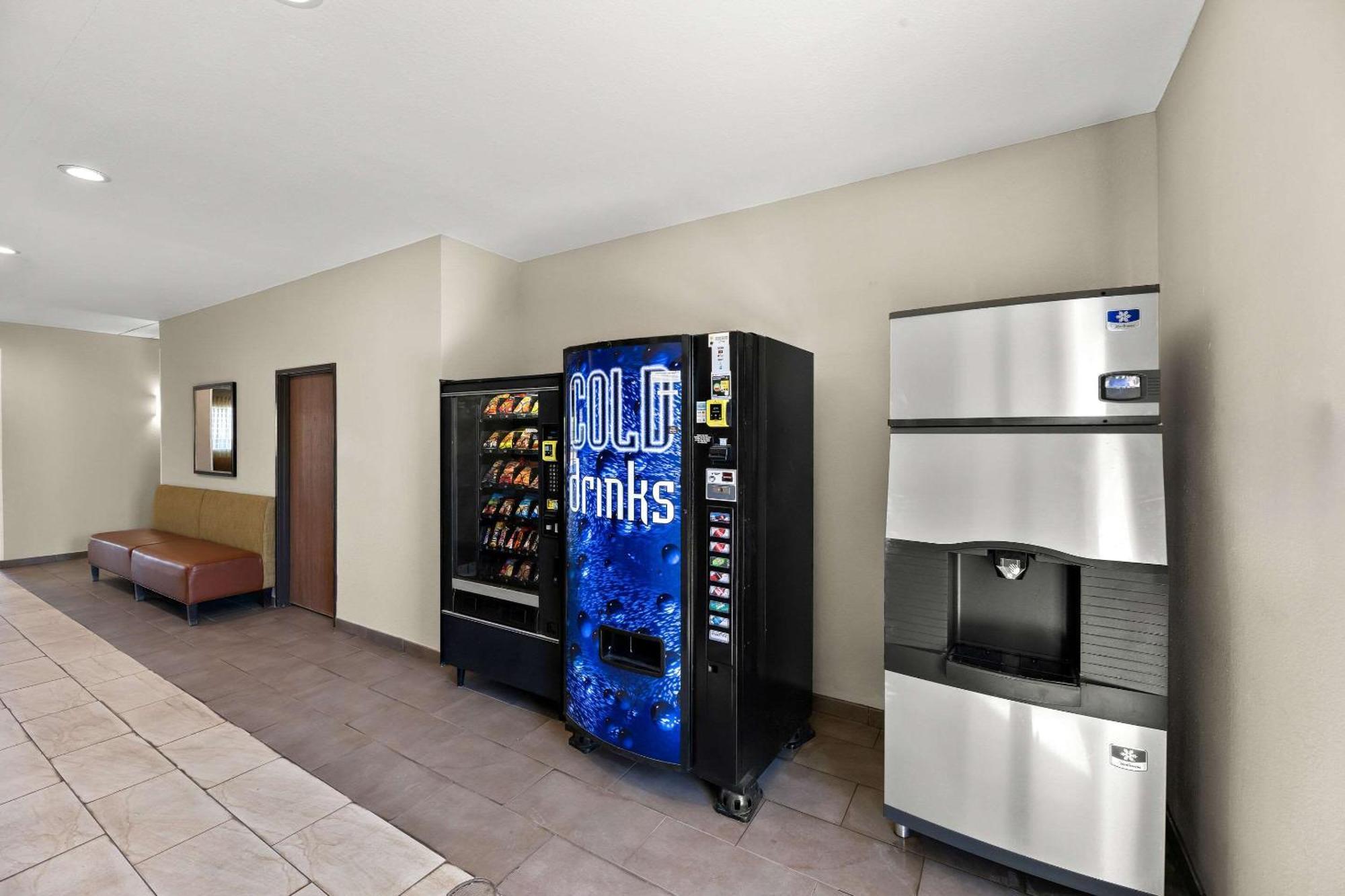 Quality Inn & Suites ביג ספרינג מראה חיצוני תמונה